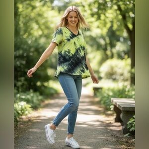 Tie-Dye V-Neck Women Top - Green and Black